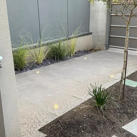 Alfieri3 - Netflix-parking-supermarket-centro *