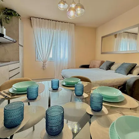 Alfieri3 - Netflix-parking-supermarket-centro *