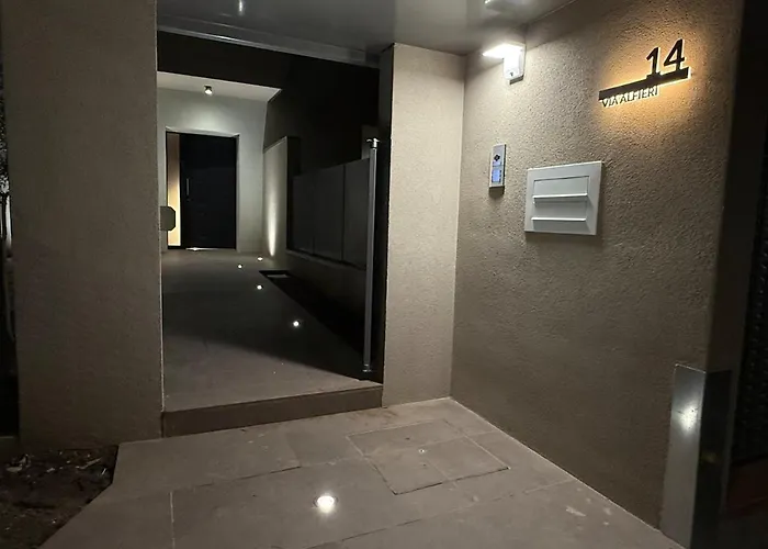 Alfieri3 - Netflix-parking-supermarket-centro דירה *